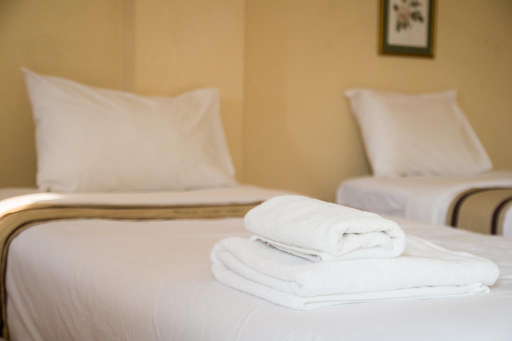 Triple Palms House Hotel Chiang Mai Ngoại thất bức ảnh