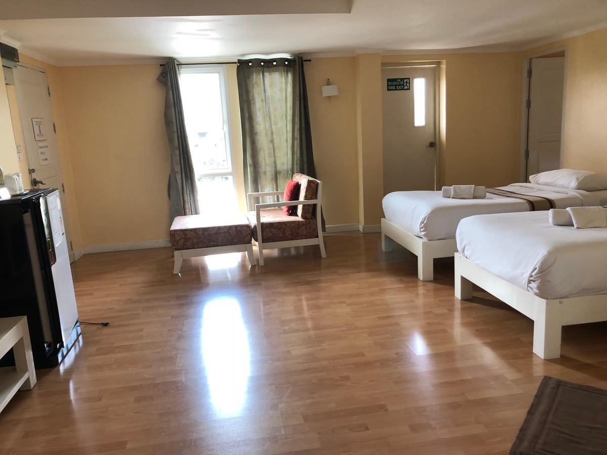 Triple Palms House Hotel Chiang Mai Ngoại thất bức ảnh