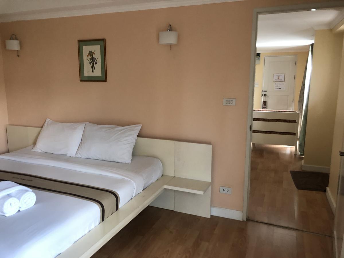 Triple Palms House Hotel Chiang Mai Ngoại thất bức ảnh