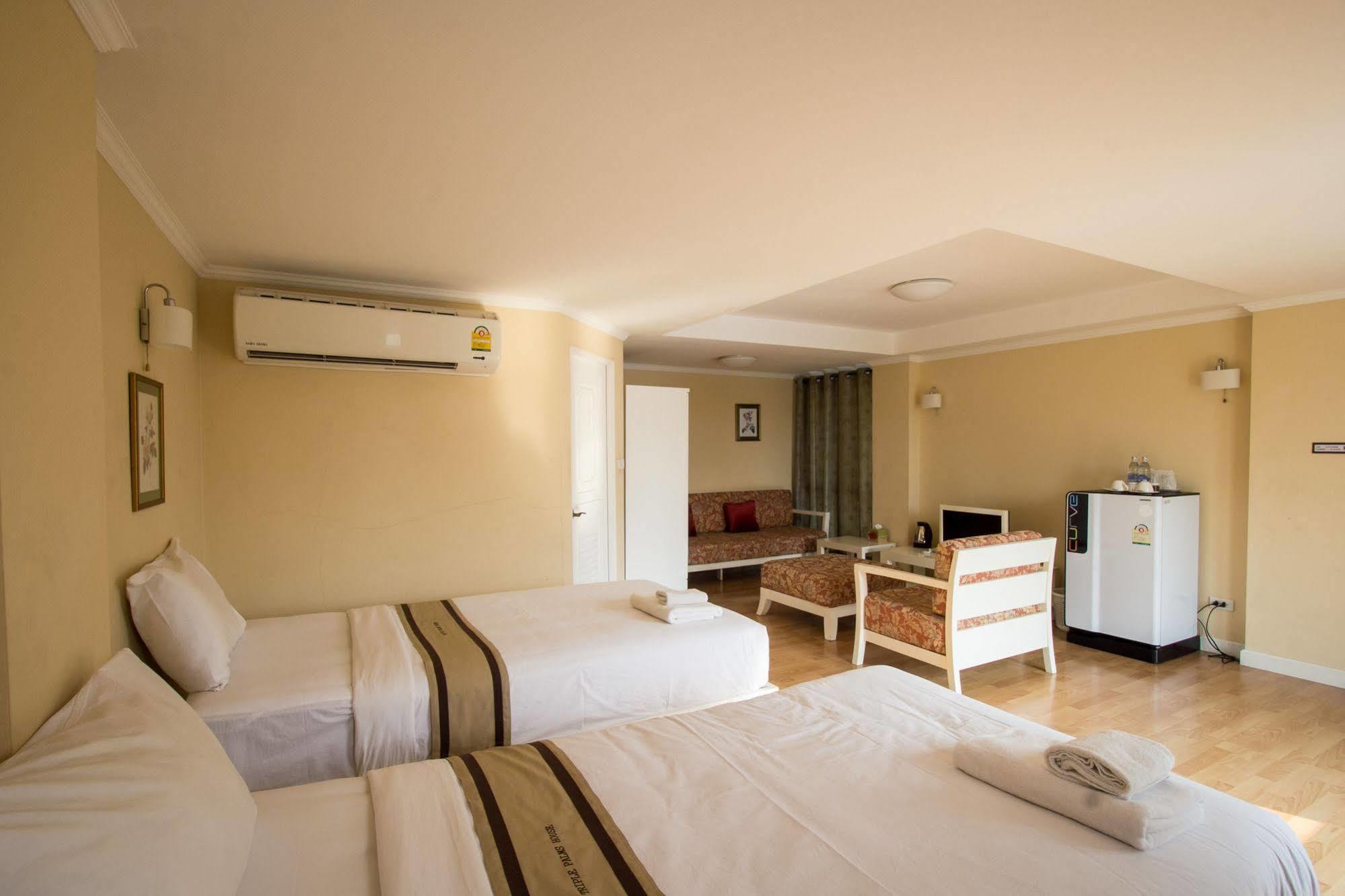Triple Palms House Hotel Chiang Mai Ngoại thất bức ảnh